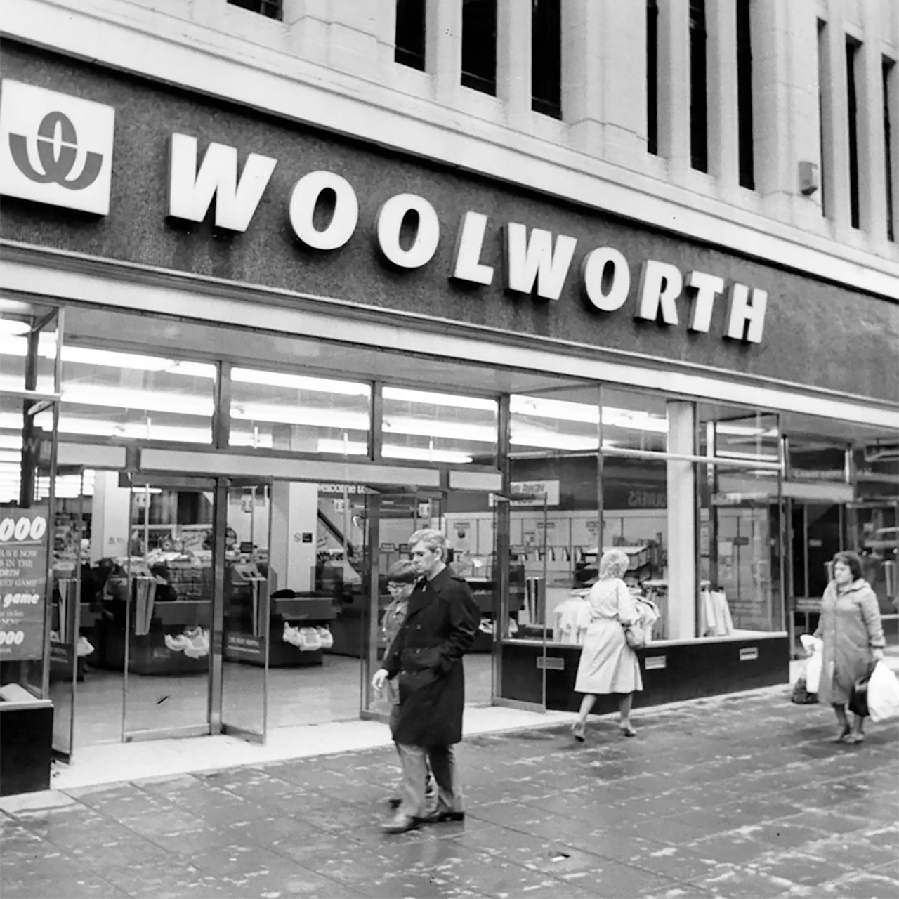 1280x1280px-Woolworth,-Northumberland-Street,-Newcastle,-1984-vWA24